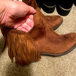 Only worn 2 times very cute